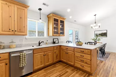 250 Bryce Dr, Kaysville, UT 84037 - Photo 7