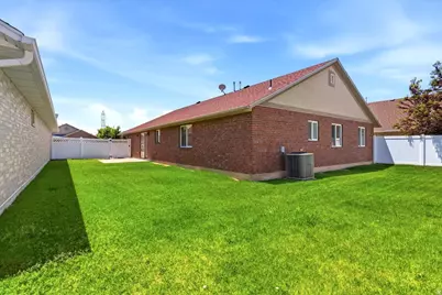 250 Bryce Dr, Kaysville, UT 84037 - Photo 21