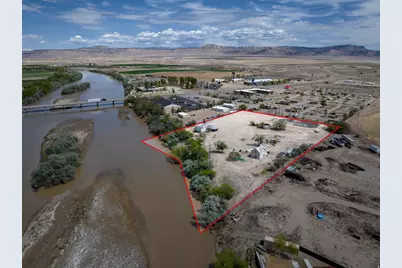 360 S 1780 E, Green River, UT 84525 - Photo 1