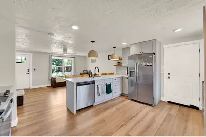 55 E Diamond St N, Layton, UT 84041 - Photo 9