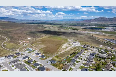 2368 W 1150 N #3, Tremonton, UT 84337 - Photo 15