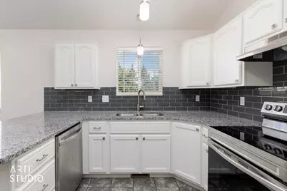 2402 W 2375 N, Clinton, UT 84015 - Photo 11