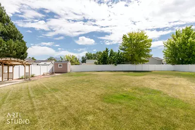 2402 W 2375 N, Clinton, UT 84015 - Photo 39