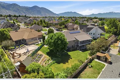 165 W 2040 S, Orem, UT 84058 - Photo 11