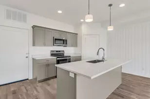 1701 W 2700 S, Syracuse, UT 84075 - Photo 7