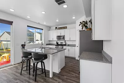 2647 W 3230 S, Syracuse, UT 84075 - Photo 13