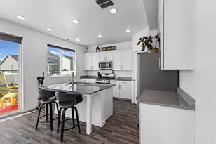 2647 W 3230 S, Syracuse, UT 84075 - Photo 13