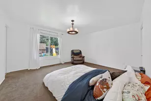 8555 S Grambling Way, Sandy, UT 84094 - Photo 15