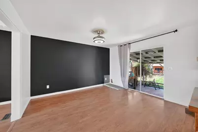 8555 S Grambling Way, Sandy, UT 84094 - Photo 9
