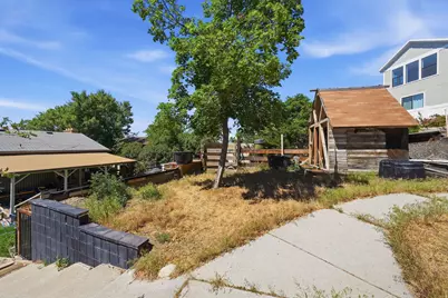 8555 S Grambling Way, Sandy, UT 84094 - Photo 37