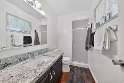 8555 S Grambling Way, Sandy, UT 84094 - Photo 17