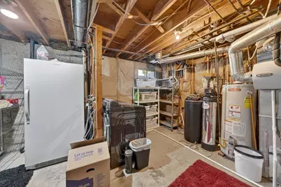 8555 S Grambling Way, Sandy, UT 84094 - Photo 23