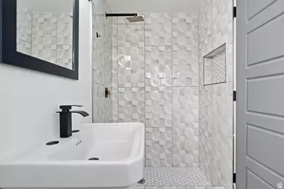 3875 S Cheryl St W, West Valley, UT 84118 - Photo 13