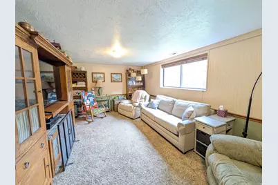 1217 E Eastridge Dr S, Logan, UT 84321 - Photo 23