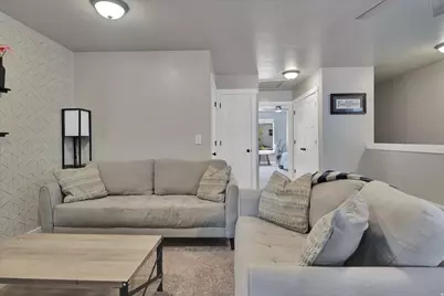 272 E 1725 N #4, North Logan, UT 84341 - Photo 3