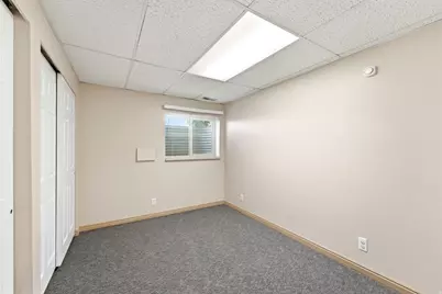 9057 S Cherbourg Pl E, Sandy, UT 84093 - Photo 43