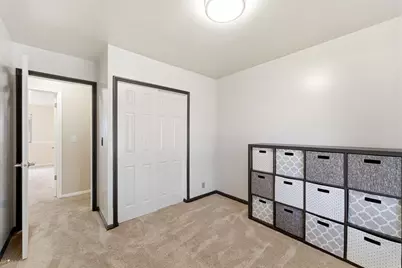 9057 S Cherbourg Pl E, Sandy, UT 84093 - Photo 27