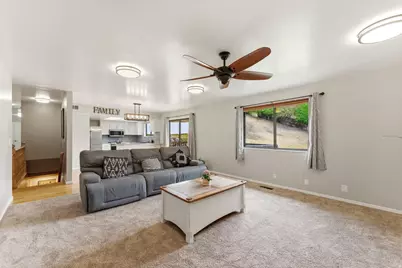 9057 S Cherbourg Pl E, Sandy, UT 84093 - Photo 11