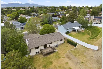 9057 S Cherbourg Pl E, Sandy, UT 84093 - Photo 65