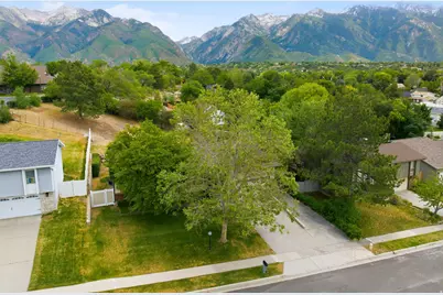 9057 S Cherbourg Pl E, Sandy, UT 84093 - Photo 63