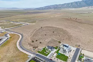9261 N Belle St, Eagle Mountain, UT 84005 - Photo 19