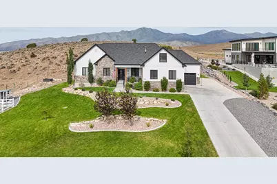 9261 N Belle St, Eagle Mountain, UT 84005 - Photo 11