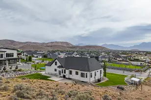 9261 N Belle St, Eagle Mountain, UT 84005 - Photo 17