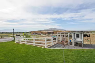 9261 N Belle St, Eagle Mountain, UT 84005 - Photo 5