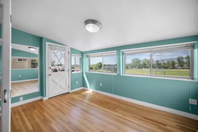 2563 E Sundown Ave, Cottonwood Heights, UT 84121 - Photo 11