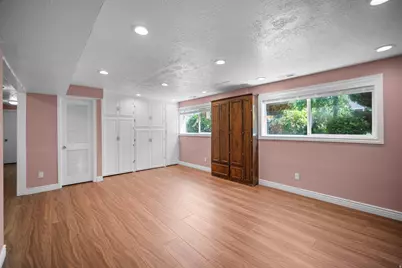 2563 E Sundown Ave, Cottonwood Heights, UT 84121 - Photo 25
