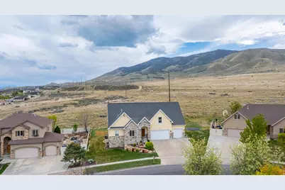 279 W Wrangler Ave S, Saratoga Springs, UT 84045 - Photo 3