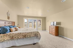 279 W Wrangler Ave S, Saratoga Springs, UT 84045 - Photo 35