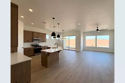 308 N 2805 W #408, Hurricane, UT 84737 - Photo 5