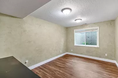 609 E 2100 N, North Logan, UT 84341 - Photo 25