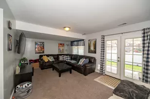 1045 W Rnch Pk Dr, West Jordan, UT 84088 - Photo 11
