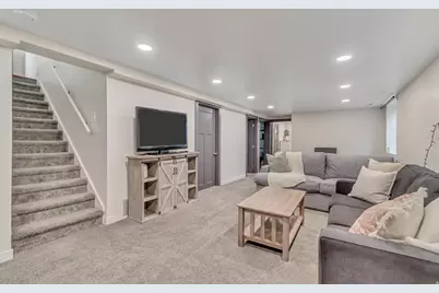 1380 E 330 S, Provo, UT 84606 - Photo 13