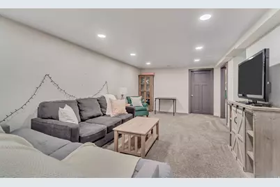 1380 E 330 S, Provo, UT 84606 - Photo 15