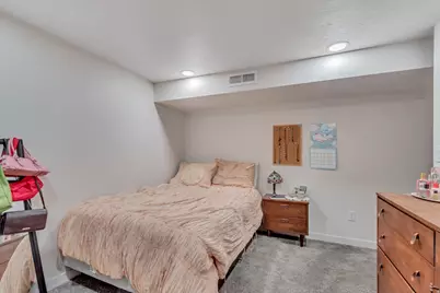 1380 E 330 S, Provo, UT 84606 - Photo 11