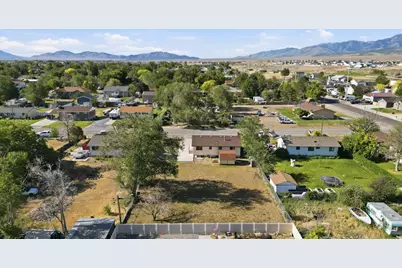 382 W Plum St, Grantsville, UT 84029 - Photo 45