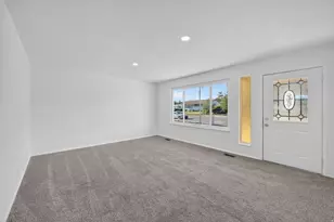 382 W Plum St, Grantsville, UT 84029 - Photo 3