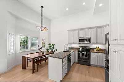 2326 E Sky Pines Ct S, Holladay, UT 84117 - Photo 7