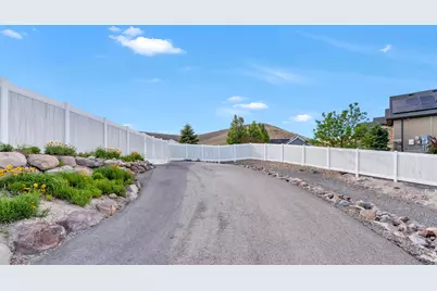 2872 E Sorrel Dr, Eagle Mountain, UT 84005 - Photo 51
