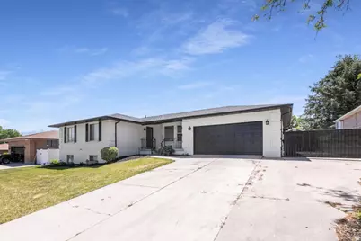 3063 W Holdershill Ln, Taylorsville, UT 84129 - Photo 3