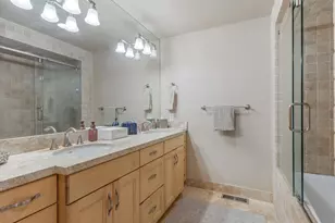 8903 S Cobble Crest Ln, Sandy, UT 84093 - Photo 17
