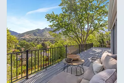 8903 S Cobble Crest Ln, Sandy, UT 84093 - Photo 23