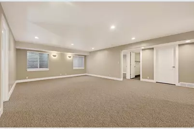 1689 E Kierstin Pl, Salt Lake City, UT 84108 - Photo 25