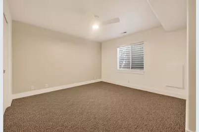 1689 E Kierstin Pl, Salt Lake City, UT 84108 - Photo 29