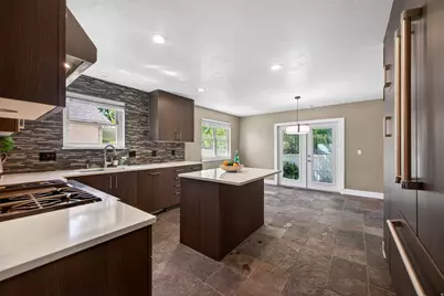1689 E Kierstin Pl, Salt Lake City, UT 84108 - Photo 13