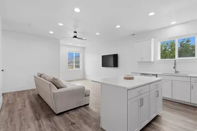 4479 W Maegan Nicole Ln, Riverton, UT 84096 - Photo 37