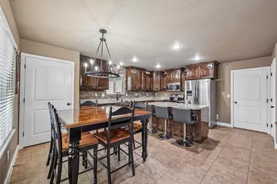 5129 S 3450 W, Roy, UT 84067 - Photo 7